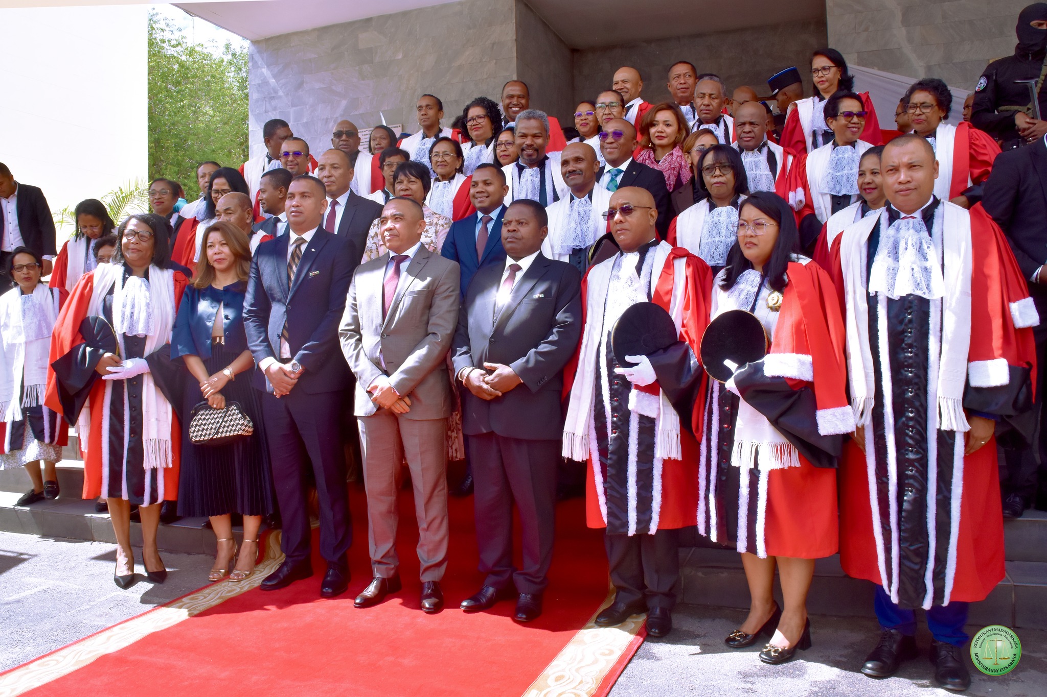 Lanonam-pitsarana nanatanterahana Fiainianana.