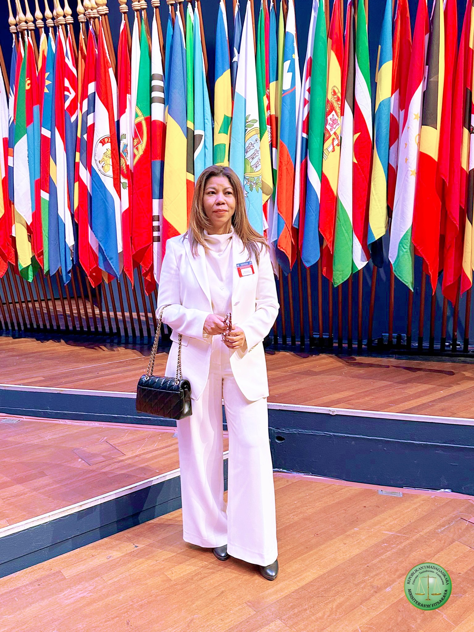 Sarin'ireo Vaomiera misahana ny Tetibola sy ny Fitantanam-bola.