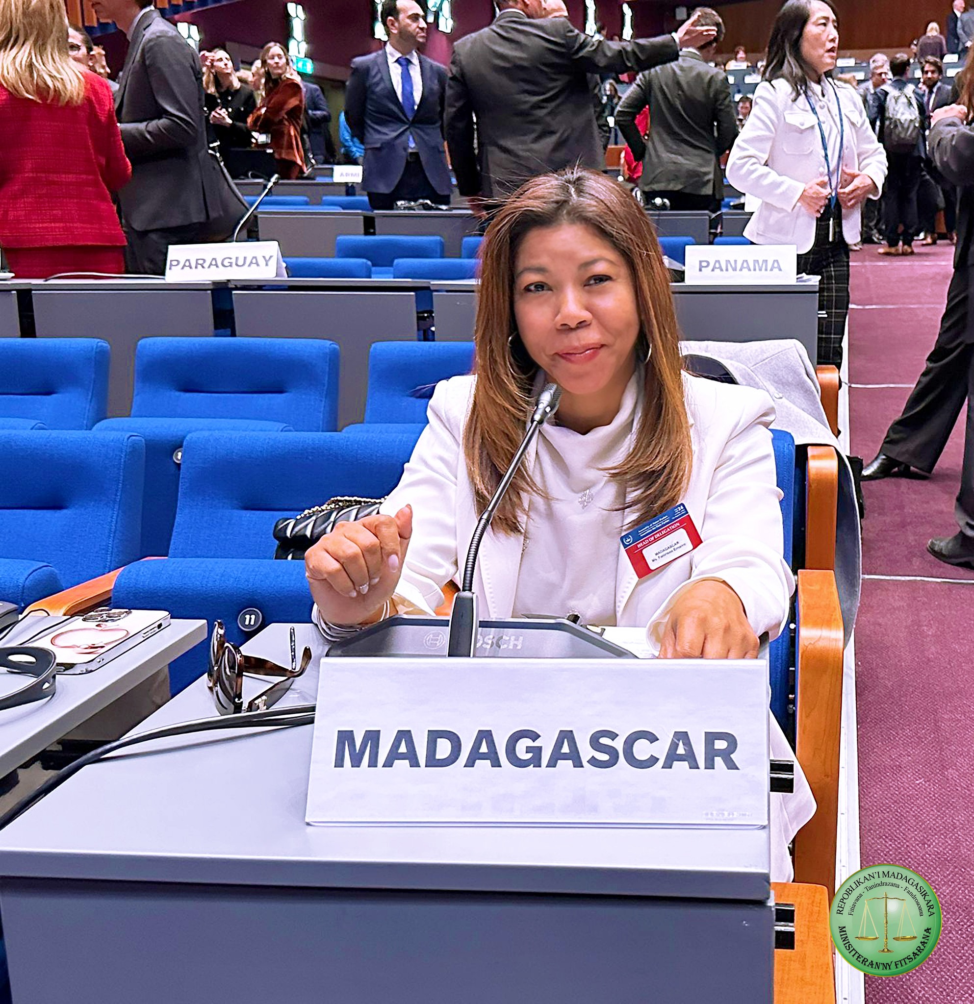 Sarin'ireo Vaomiera misahana ny Tetibola sy ny Fitantanam-bola.