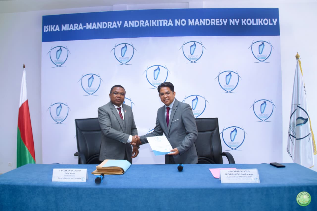 FANAMBARAM-PANANANA TENY AMIN'NY BIANCO