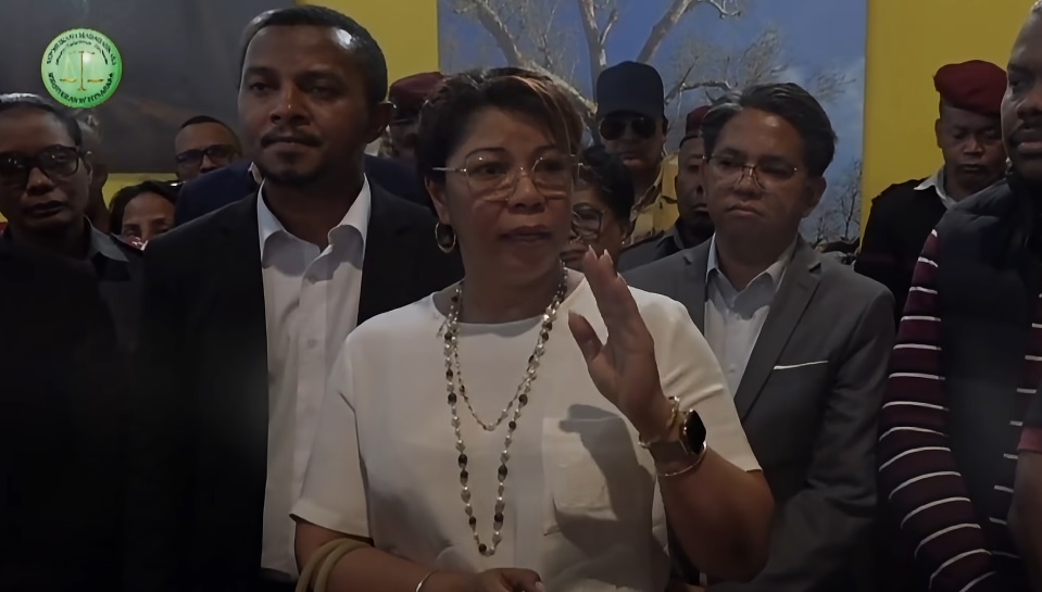 Raharaha famoahana an-tsokosoko voafonja Sinoa 11.