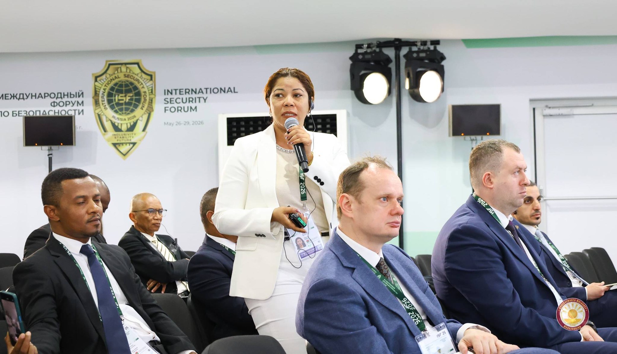 Fiarovana ny vahoaka amin'ny fahapozinana ara-tsakafo artifisialy.