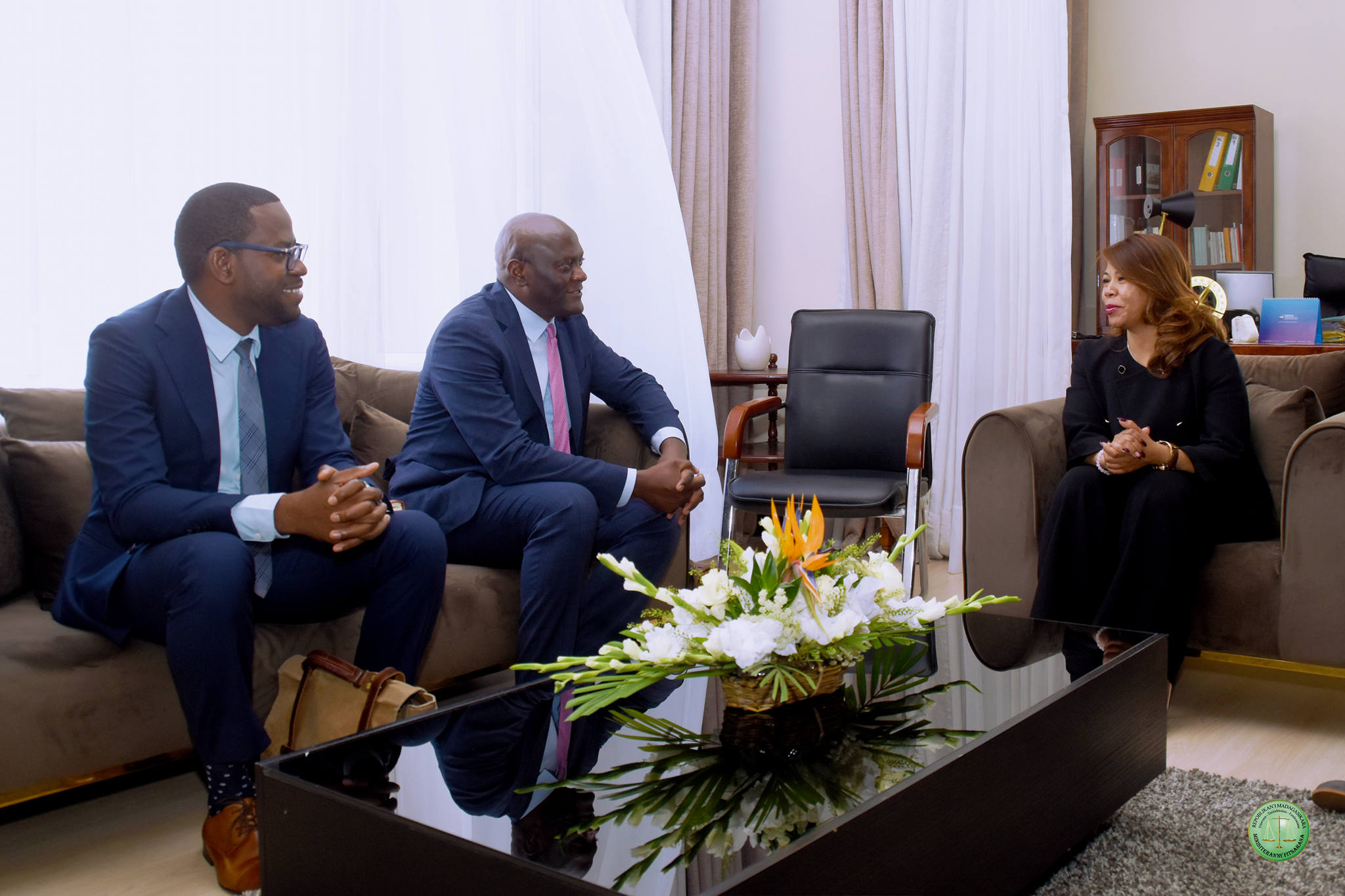 NANDRAY NY SOLONTENA AVY AMIN'NY TAHIRIM-BOLA IRAISAM-PIRENENA(FMI) NY MINITRY NY FITSARANA.