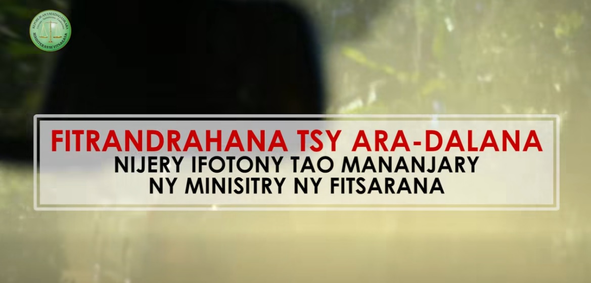 Fitrandrahana tsy ara-dalàna: Nijery ifotony tao Mananjary ny Ministry ny Fitsarana.