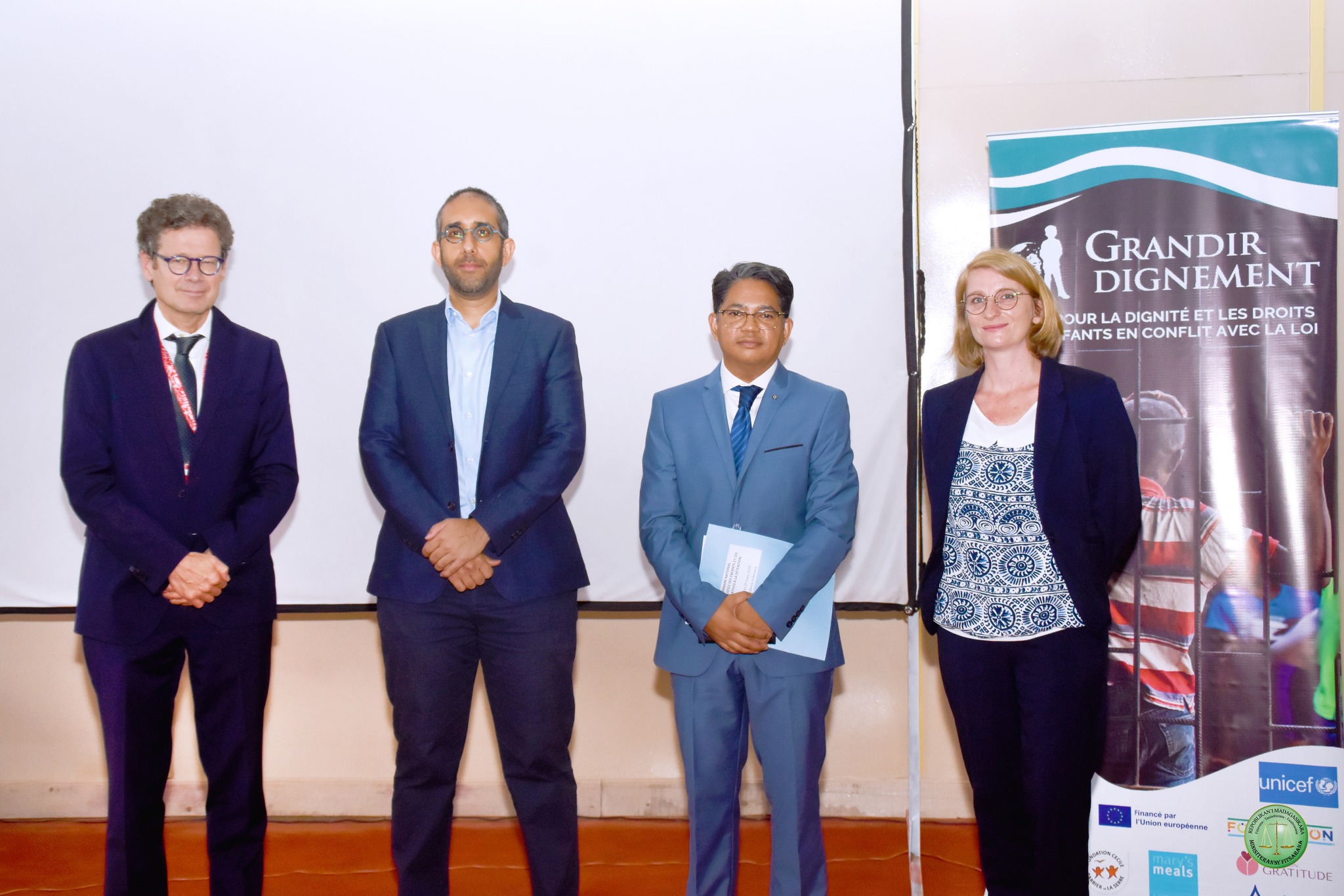 Atrikasa nasionaly momba ny fitsarana ny ankizy.